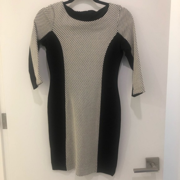 3/4 Sleeve Knit LS combo Black and White Dress - Picture 3 of 4